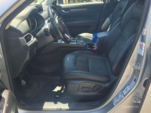 Used 2020 MAZDA CX-5 Touring FWD image 4