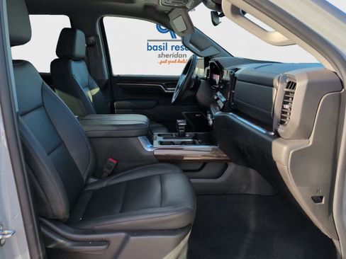 Used 2024 GMC Sierra 1500 Elevation w/ Elevation Premium Package image 18