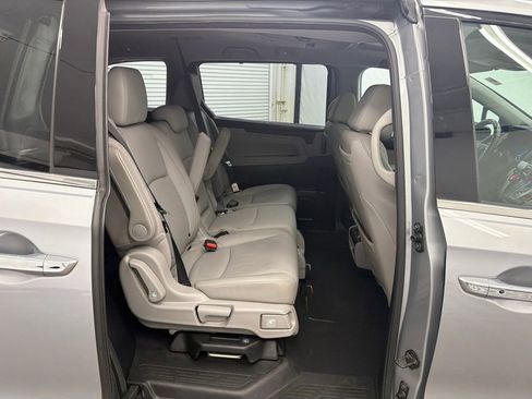Used 2018 Honda Odyssey Elite image 17