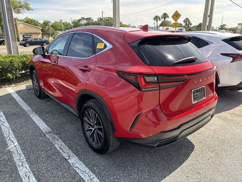 Certified 2025 Lexus NX 250 FWD w/ Accessory Package (Z1) image 3