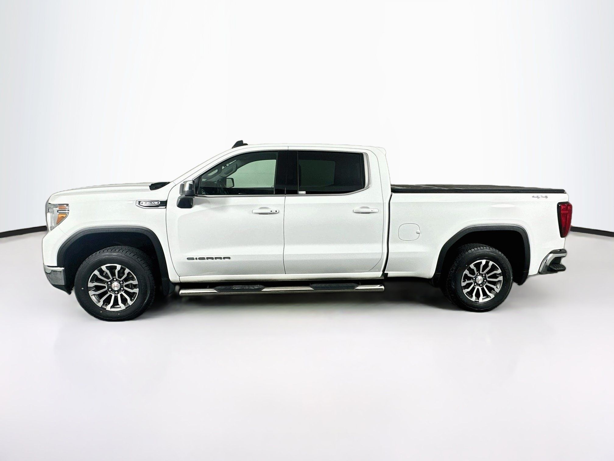 Used 2019 GMC Sierra 1500 SLE w/ SLE Value Package AWD/4WD image 4