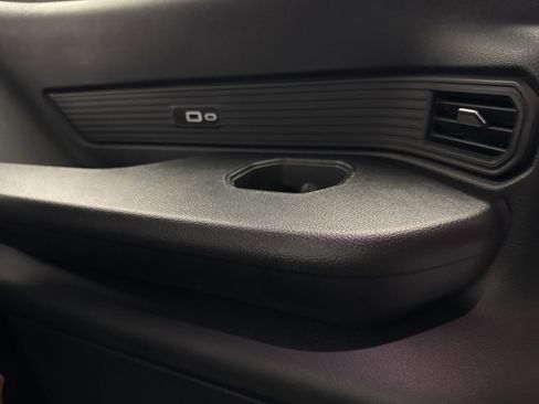 Used 2025 Jeep Wagoneer Series II w/ Convenience Group I image 13