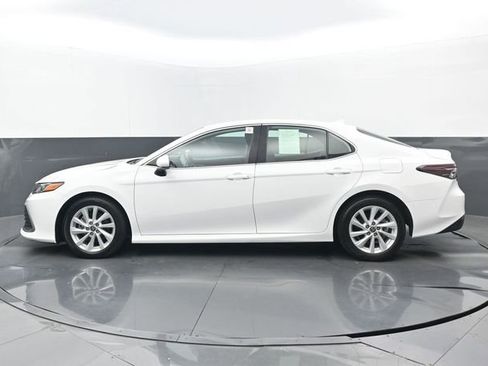 Used 2023 Toyota Camry LE image 23