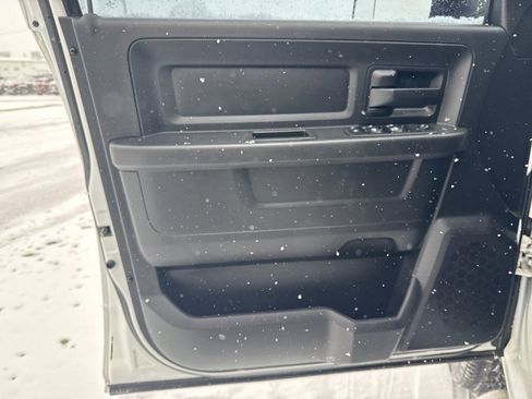 Used 2016 RAM 2500 Tradesman w/ Chrome Appearance Group image 7