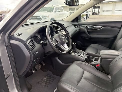 Used 2018 Nissan Rogue SL FWD image 27