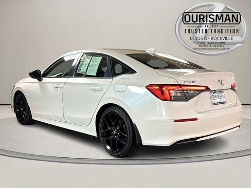 Used 2023 Honda Civic Sport image 7