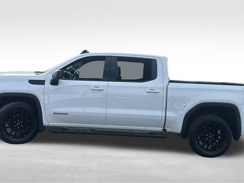 Used 2022 GMC Sierra 1500 Elevation w/ LPO, Elevation Black Package image 4