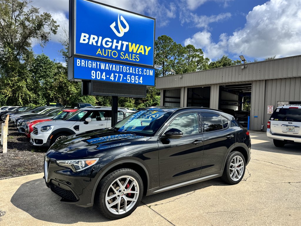 Used 2019 Alfa Romeo Stelvio Sport w/ Quick Order Package 22J Sport AWD/4WD image 1