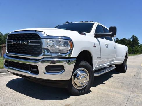 Used 2022 RAM 3500 Big Horn AWD/4WD image 5