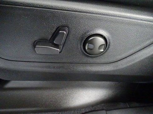 Certified 2026 RAM 1500 Big Horn AWD/4WD image 3