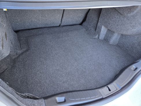 Used 2018 Ford Fusion S w/ Equipment Group 101A image 11