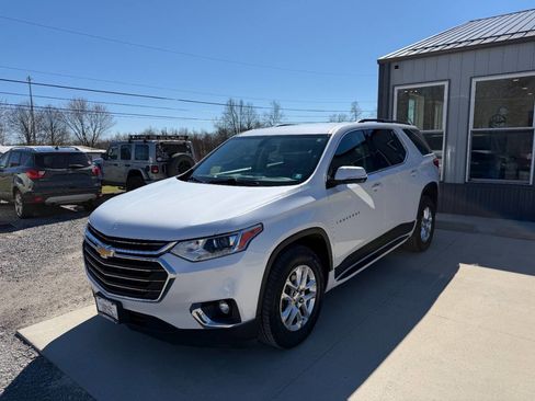 Used 2019 Chevrolet Traverse LT image 4