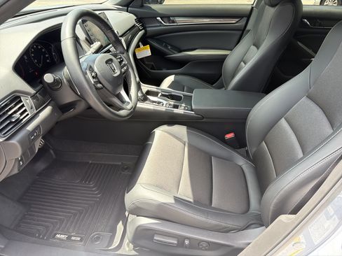 Used 2022 Honda Accord Sport image 18