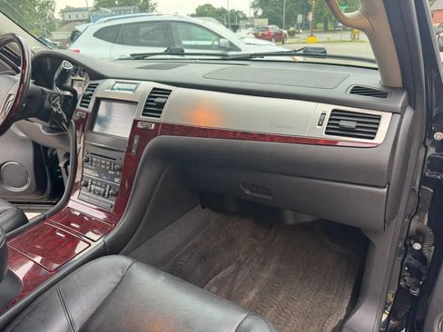 Used 2012 Cadillac Escalade AWD image 26