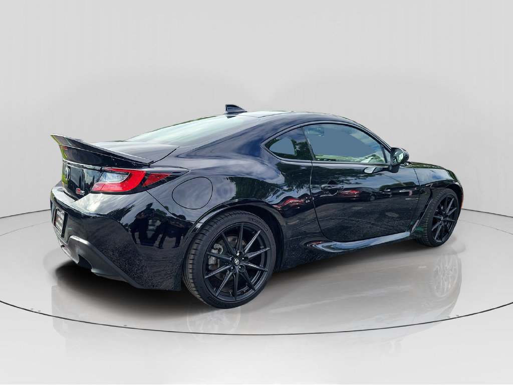 Used 2023 Toyota GR86 Premium w/ ALL Weather Mat Package (TMS) RWD image 7