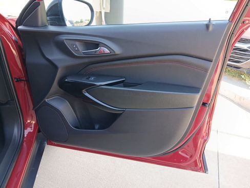 Used 2026 Chevrolet Trax RS w/ Sunroof Package FWD image 50