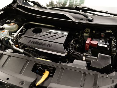 Used 2024 Nissan Rogue SV AWD/4WD image 29