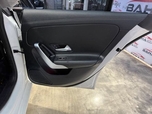 Used 2020 Mercedes-Benz CLA 250 w/ Premium Package image 41