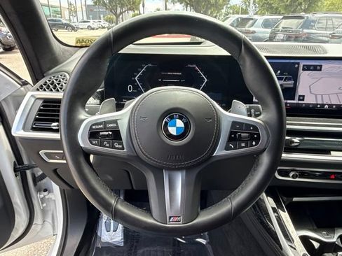 Certified 2024 BMW X7 xDrive40i w/ M Sport Package AWD/4WD image 24