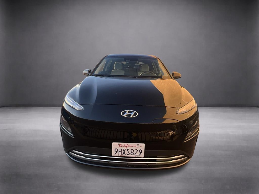 Certified 2023 Hyundai Kona SEL FWD image 3