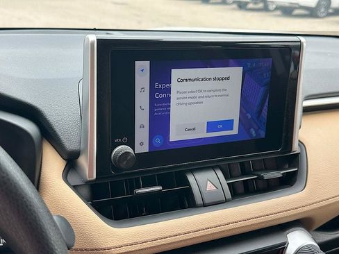 Certified 2025 Toyota RAV4 XLE AWD/4WD image 29