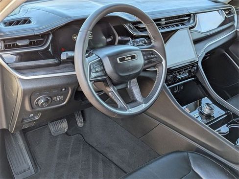 Used 2022 Jeep Grand Cherokee Limited 4xe image 11