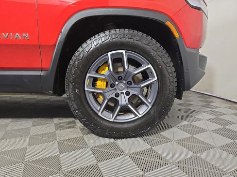 Used 2022 Rivian R1T Launch Edition image 11