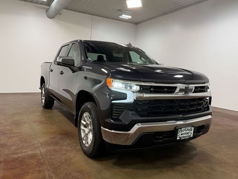 Used 2022 Chevrolet Silverado 1500 LT image 33