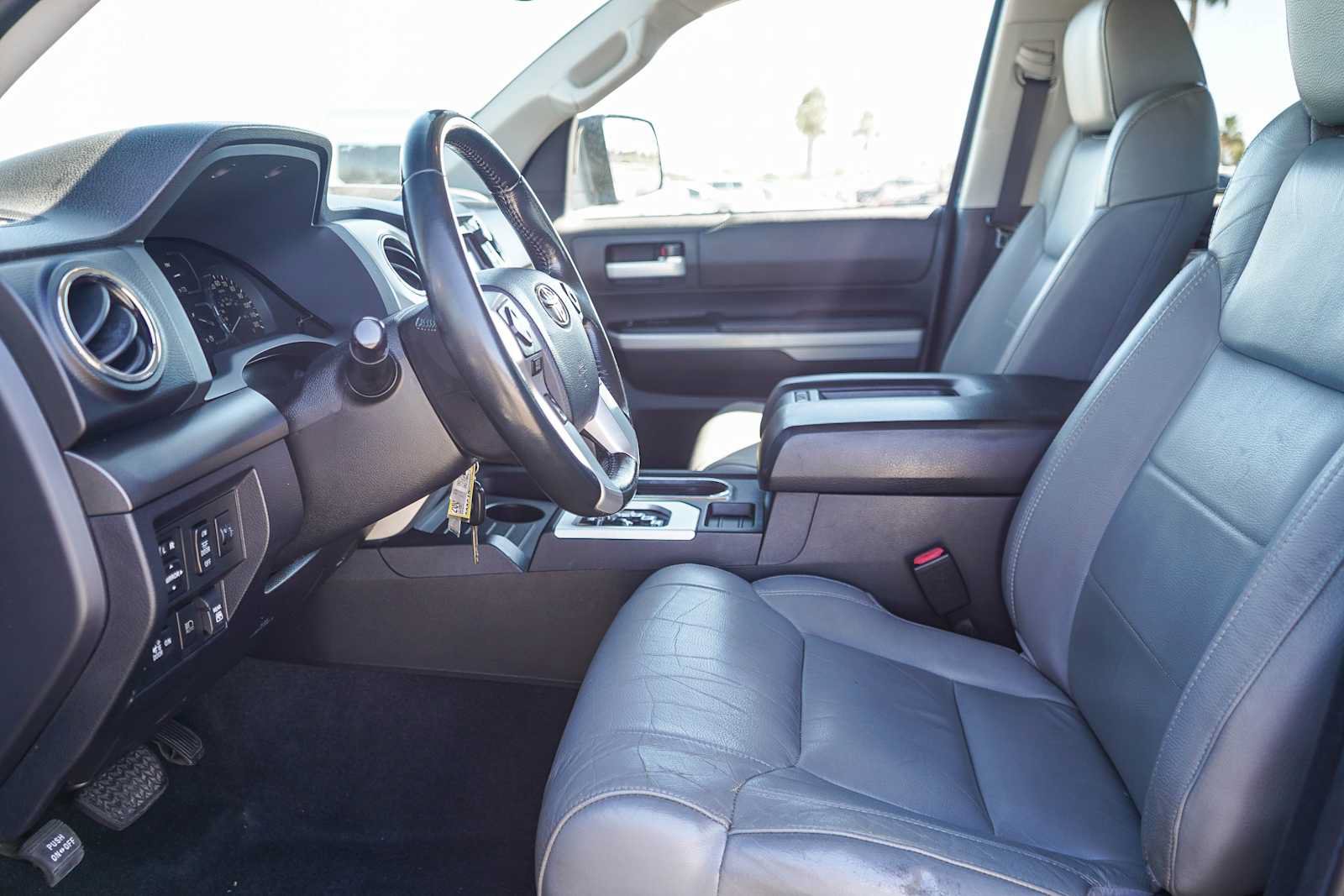 Used 2020 Toyota Tundra SR5 w/ SR5 Leather Package AWD/4WD image 20