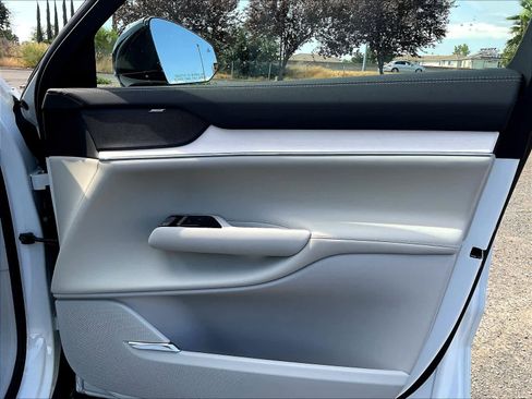 New 2025 Volvo EX90 Plus image 31