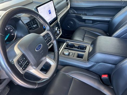 Used 2024 Ford Expedition Max XLT RWD image 10