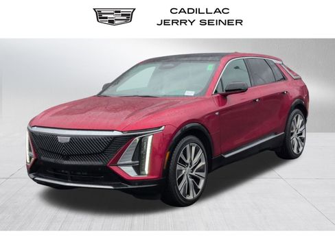 Used 2025 Cadillac Lyriq Luxury image 1