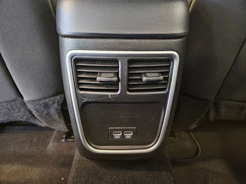 Used 2023 Dodge Charger SXT image 22