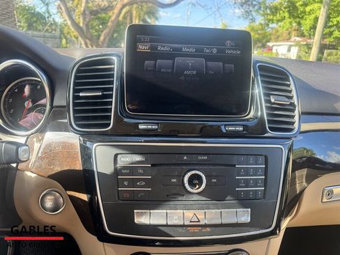 Used 2018 Mercedes-Benz GLE 350 image 27