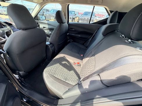 Used 2021 Nissan Kicks SV FWD image 24