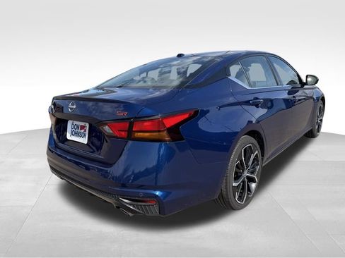Used 2024 Nissan Altima 2.5 SR FWD image 21