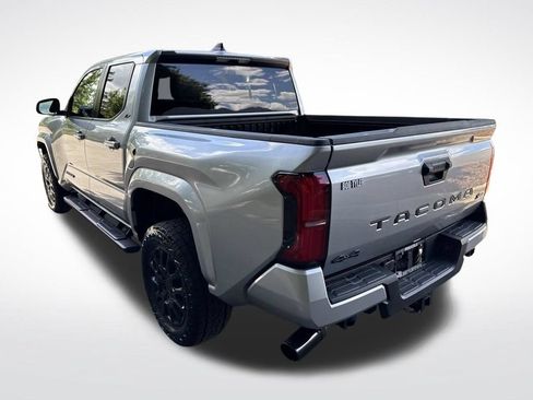 Used 2026 Toyota Tacoma SR5 AWD/4WD image 7