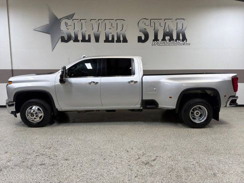 Used 2021 Chevrolet Silverado 3500 LTZ w/ LTZ Texas Edition image 5