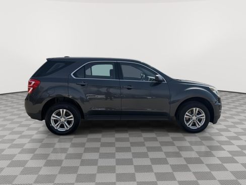 Used 2017 Chevrolet Equinox LS image 7