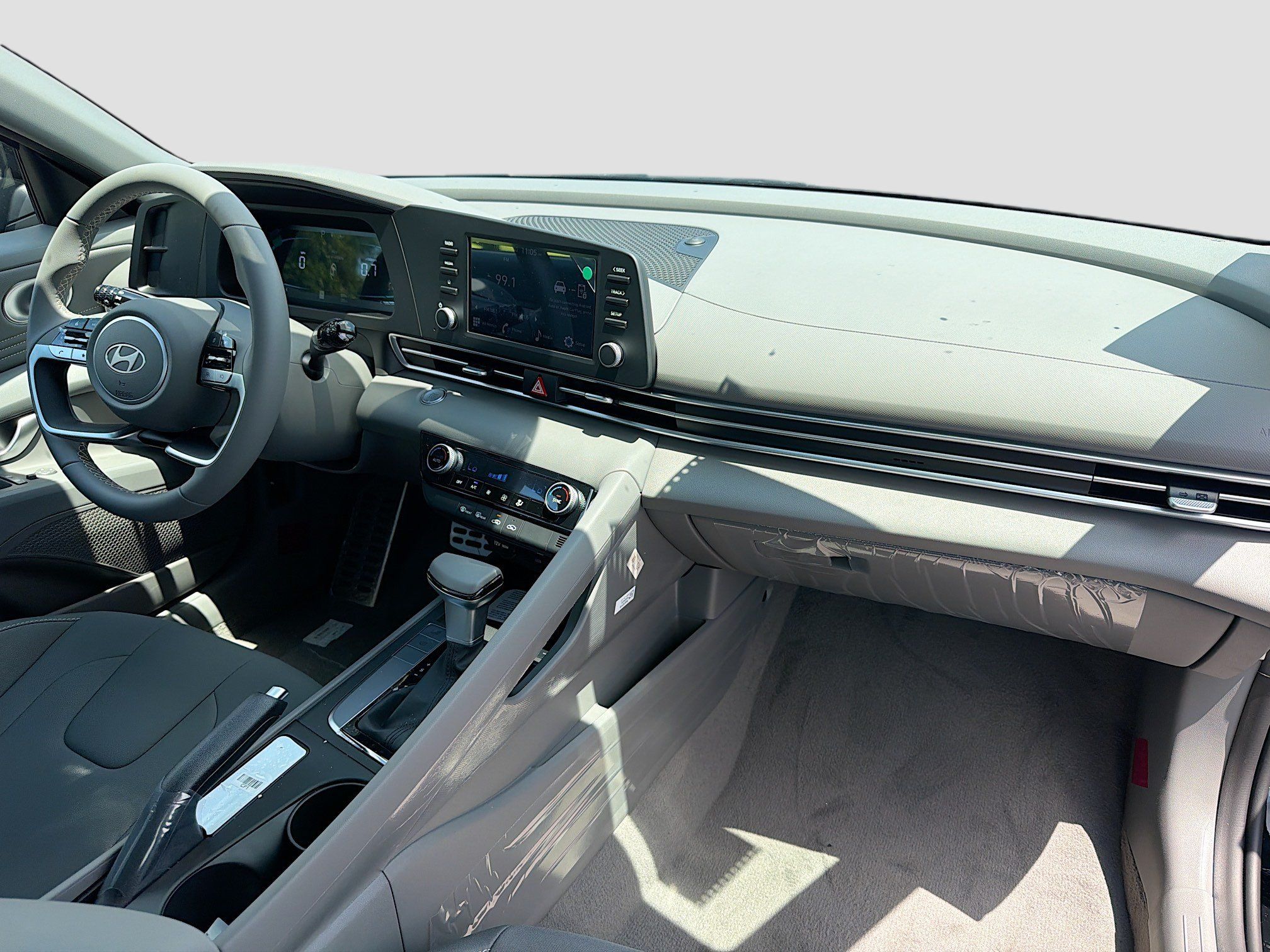 New 2026 Hyundai Elantra Sport FWD image 21