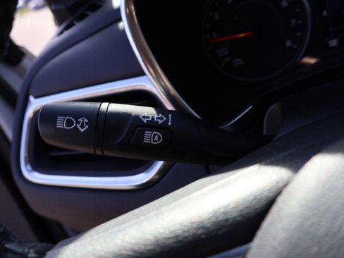 Used 2022 Chevrolet Equinox LT image 31