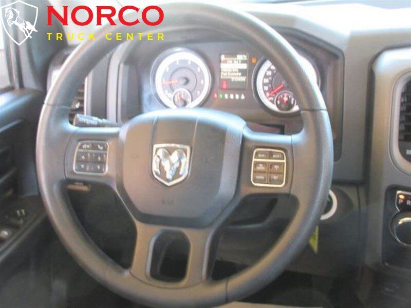 Used 2015 RAM 1500 Express RWD image 18