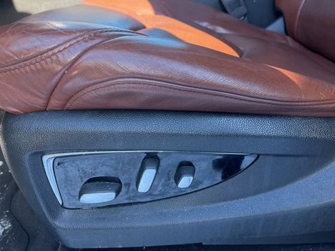 Used 2016 Cadillac Escalade Premium image 22