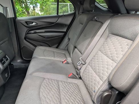Used 2018 Chevrolet Equinox LT AWD/4WD image 18