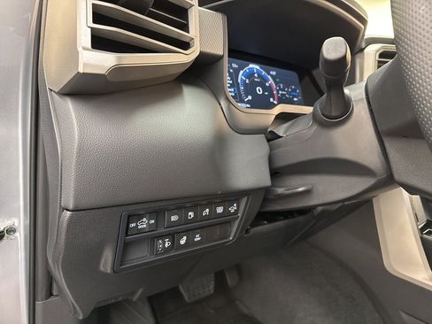 Used 2025 Toyota Tundra Limited image 37