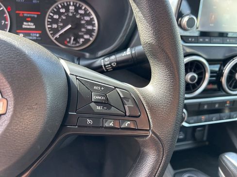 Used 2024 Nissan Sentra S FWD image 17