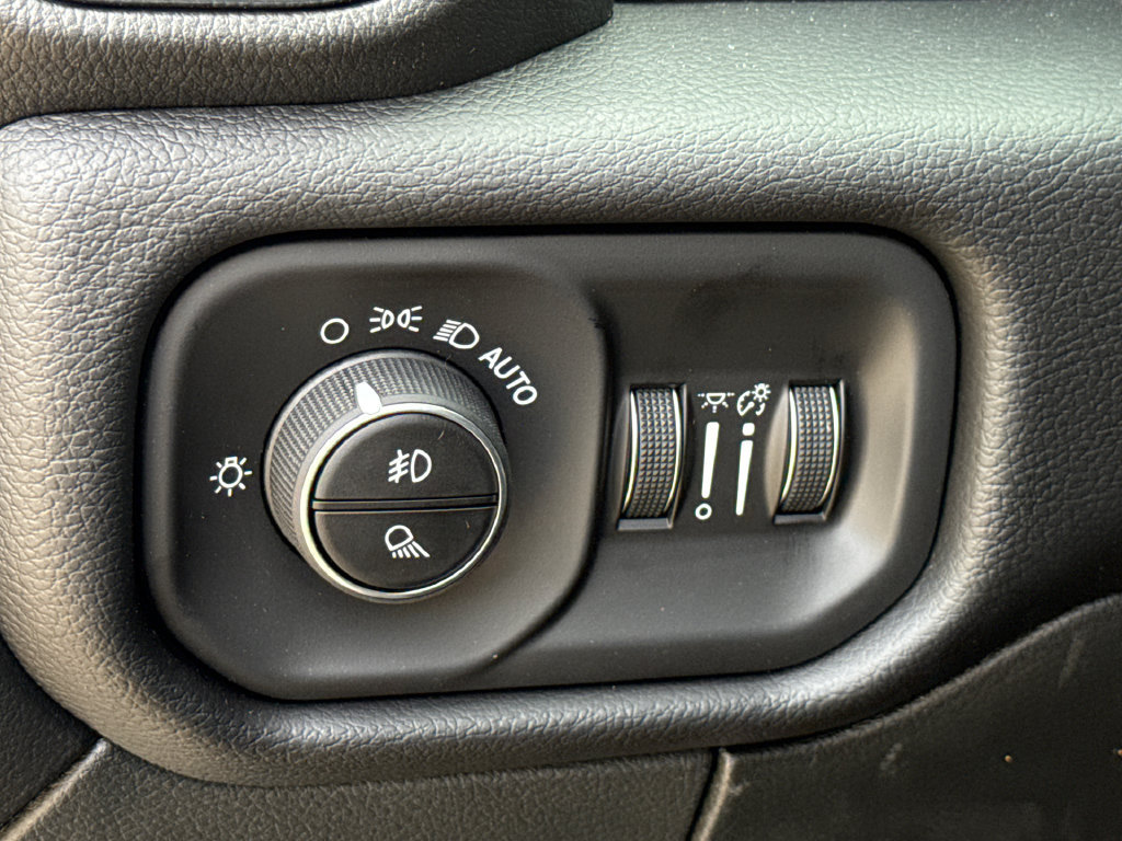 New 2027 RAM 3500 Laramie w/ Night Edition AWD/4WD image 24