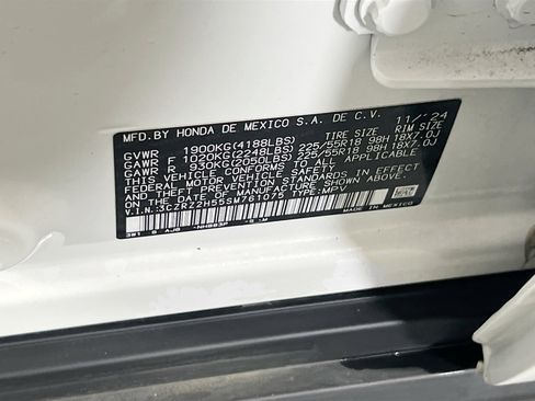 Used 2025 Honda HR-V Sport image 30