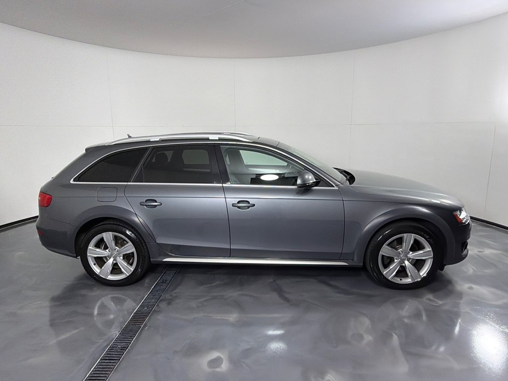 Used 2015 Audi A4 Premium Plus w/ Technology Package AWD/4WD image 4