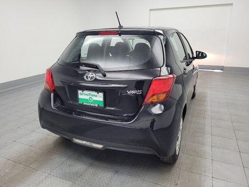 Used 2017 Toyota Yaris L w/ Carpet Mat Package FWD image 7